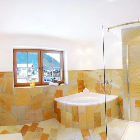 Alpenchalet Brucke Шале *