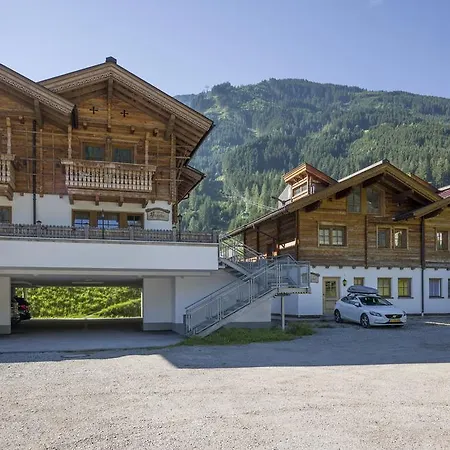 Alpenchalet Brücke