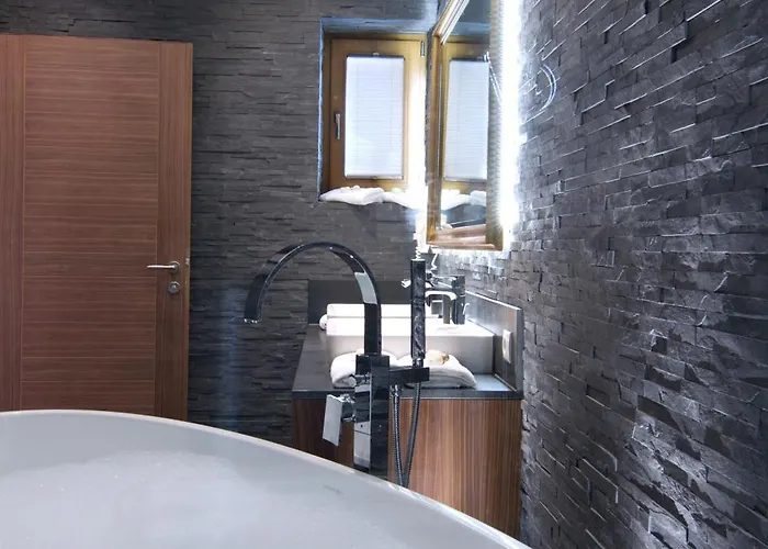 Alpenchalet Bruecke * مايرهوفن