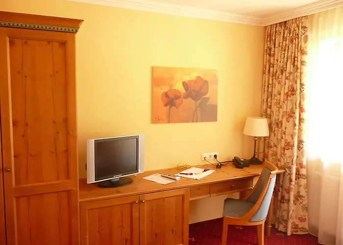 Alpenchalet Bruecke 샬레 *