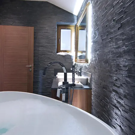 Alpenchalet Bruecke * マイヤーホーフェン