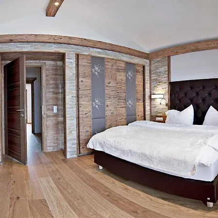 Alpenchalet Bruecke シャレー マイヤーホーフェン